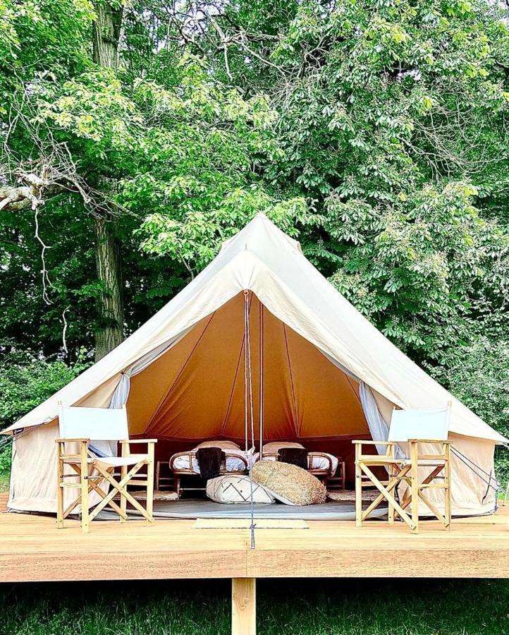 Glamping Chateau De La Chapelle Luxe tent
